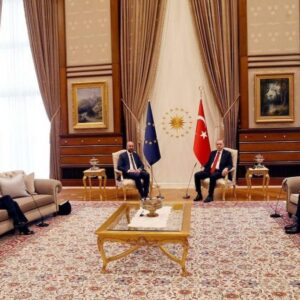 intervista a Müesser Yeniay